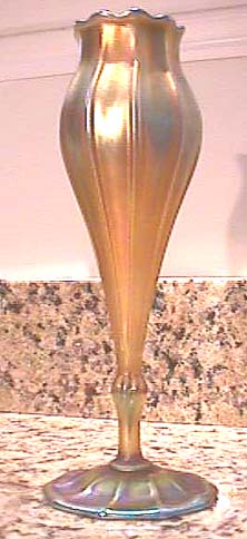 tallgoldflorivase.jpg (27047 bytes)